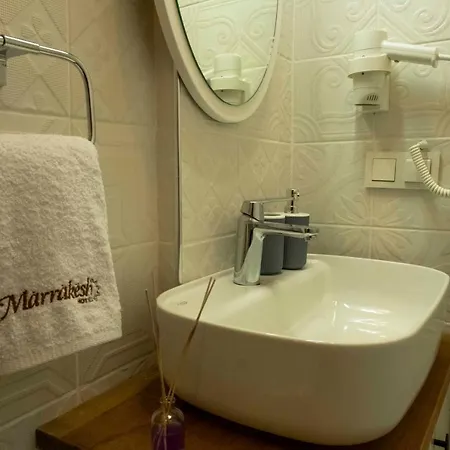 Marrakesh Alacati Otel *
